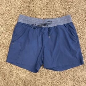 Women Columbia shorts XL